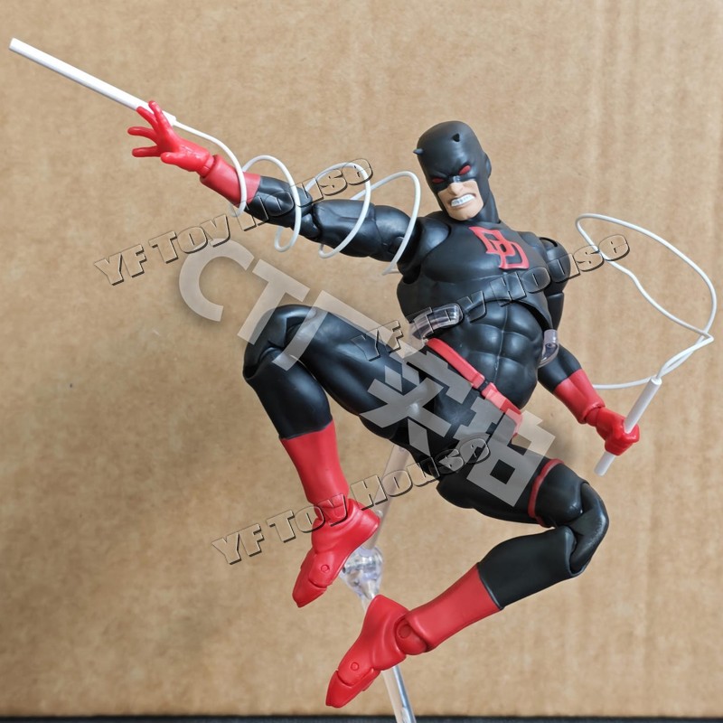 Ct Toys Daredevil Black Mafex  - Model Kit Deadpool recensione e prezzo
