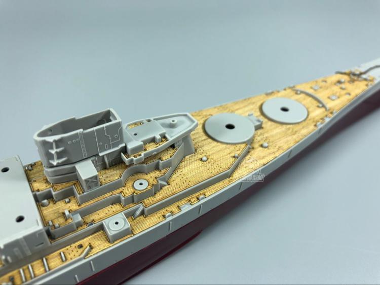 Ponte in legno in scala 1/700  - Model Kit Uss Missouri recensione e prezzo